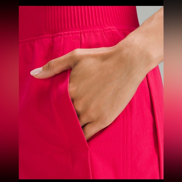 NWT Lululemon Stretch Woven Relaxed-Fit HR Short 4" / Cherry Mist - Picture 7 of 8